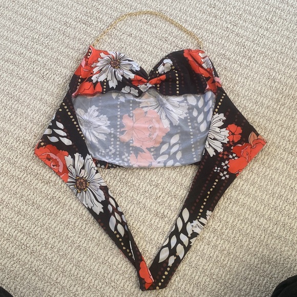 Revolve Beach Riot Halter Top - Picture 2 of 5